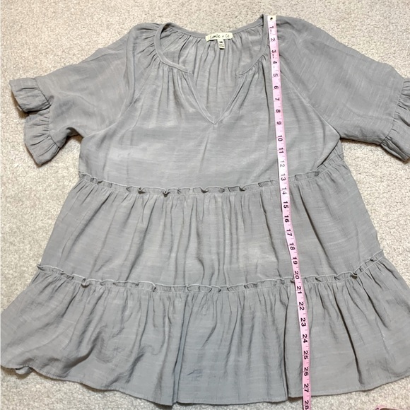 Camille &Co Gray Ruffled Tiered Boho Tunic with V-Neck Rayon Blend Women Medium - Picture 4 of 7